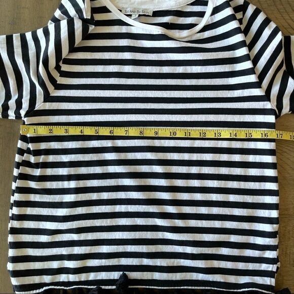 See and Be Seen Striped Top with Tassel Trim - S - Picture 9 of 10